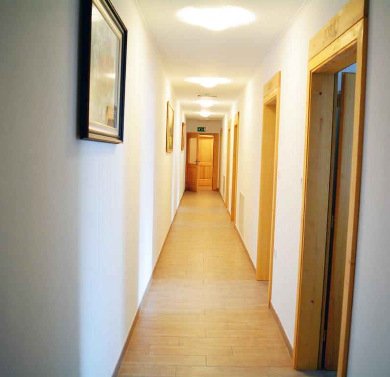 Villa Turisticna Kmetija Pri Pozarju Knezak Esterno foto
